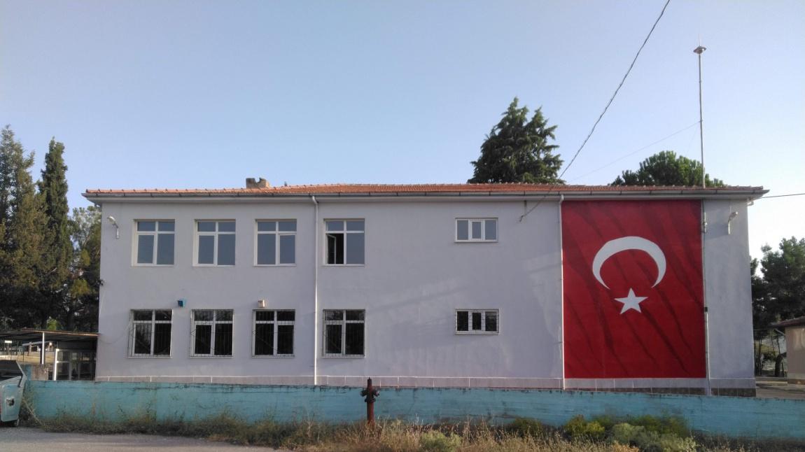 Karbasan Okul Müdürlüğü Bayrak Projesi